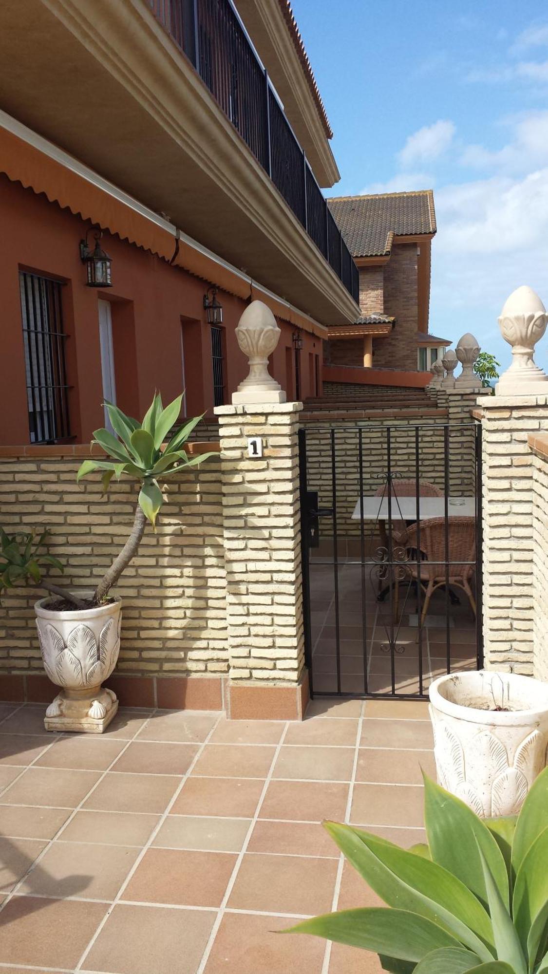 Hostal Noli Chiclana de la Frontera Exterior foto