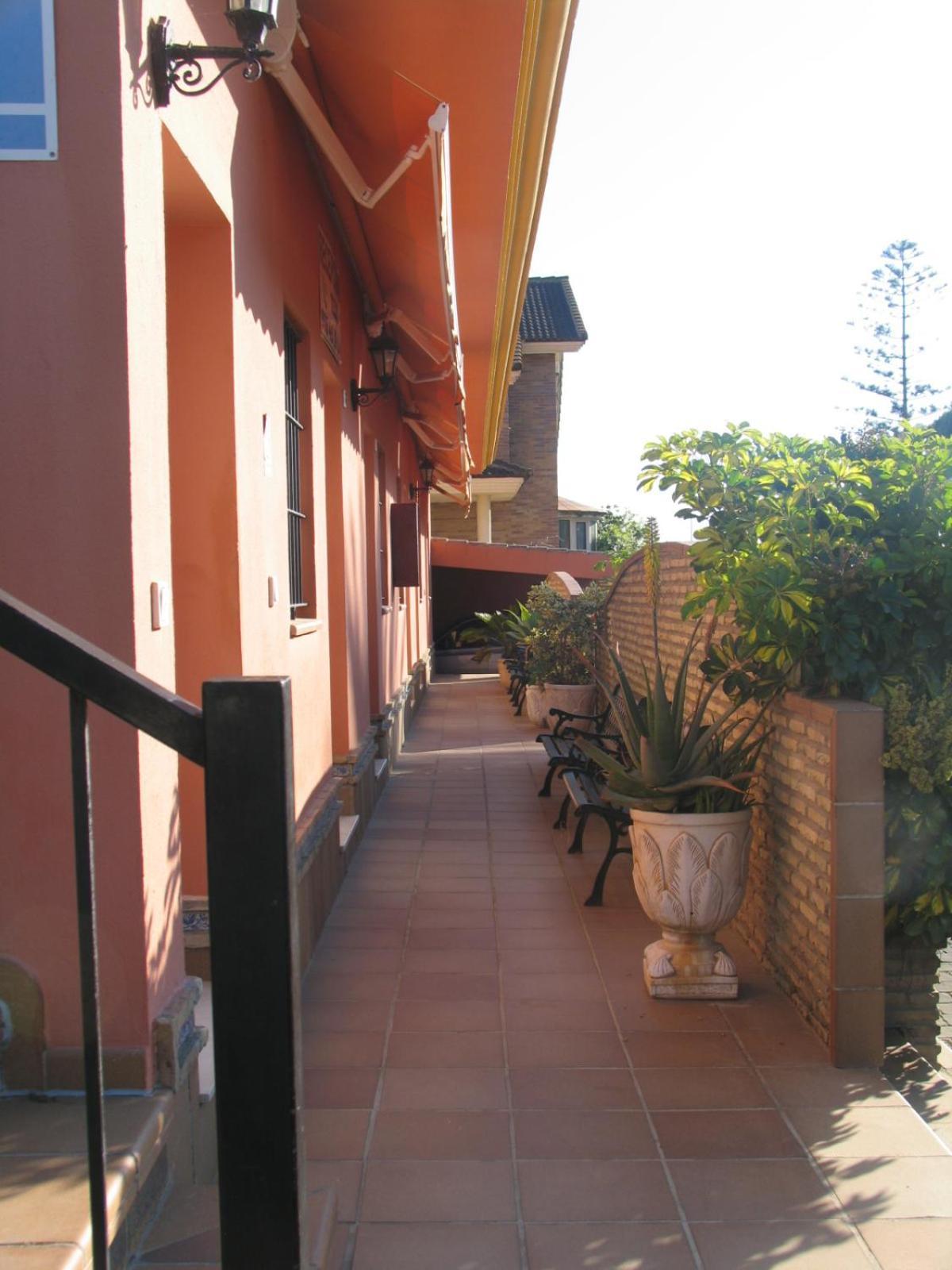 Hostal Noli Chiclana de la Frontera Exterior foto